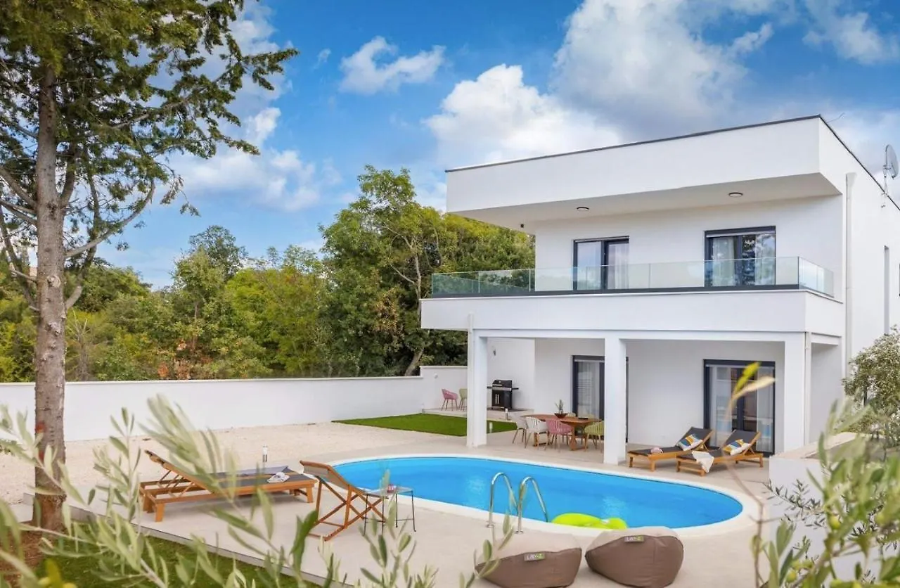 Holiday home House Barbariga 2246 Villa Peroj